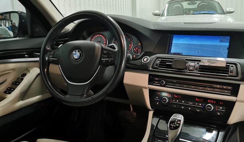 BMW 525 d Sedan Steptronic Navi Skinn 204hk full