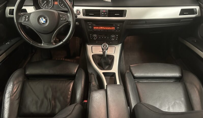 BMW 325 xi SportCoupé Comfort, Dynamic 218 hk låg milare full